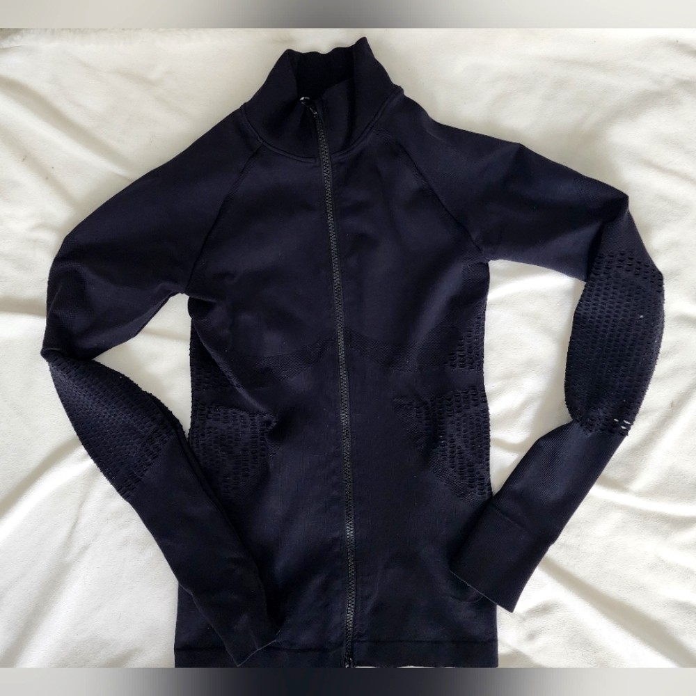 Fabletics Black Stretchy Jacket size XS